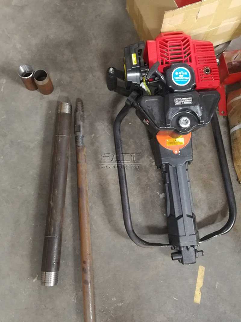 1572575024578928.jpg QTZ-1便攜式取土鉆機(jī)