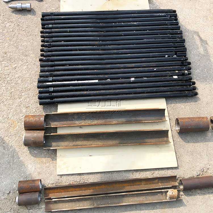 1572942670321473.jpg QTZ-2便攜式取土鉆機